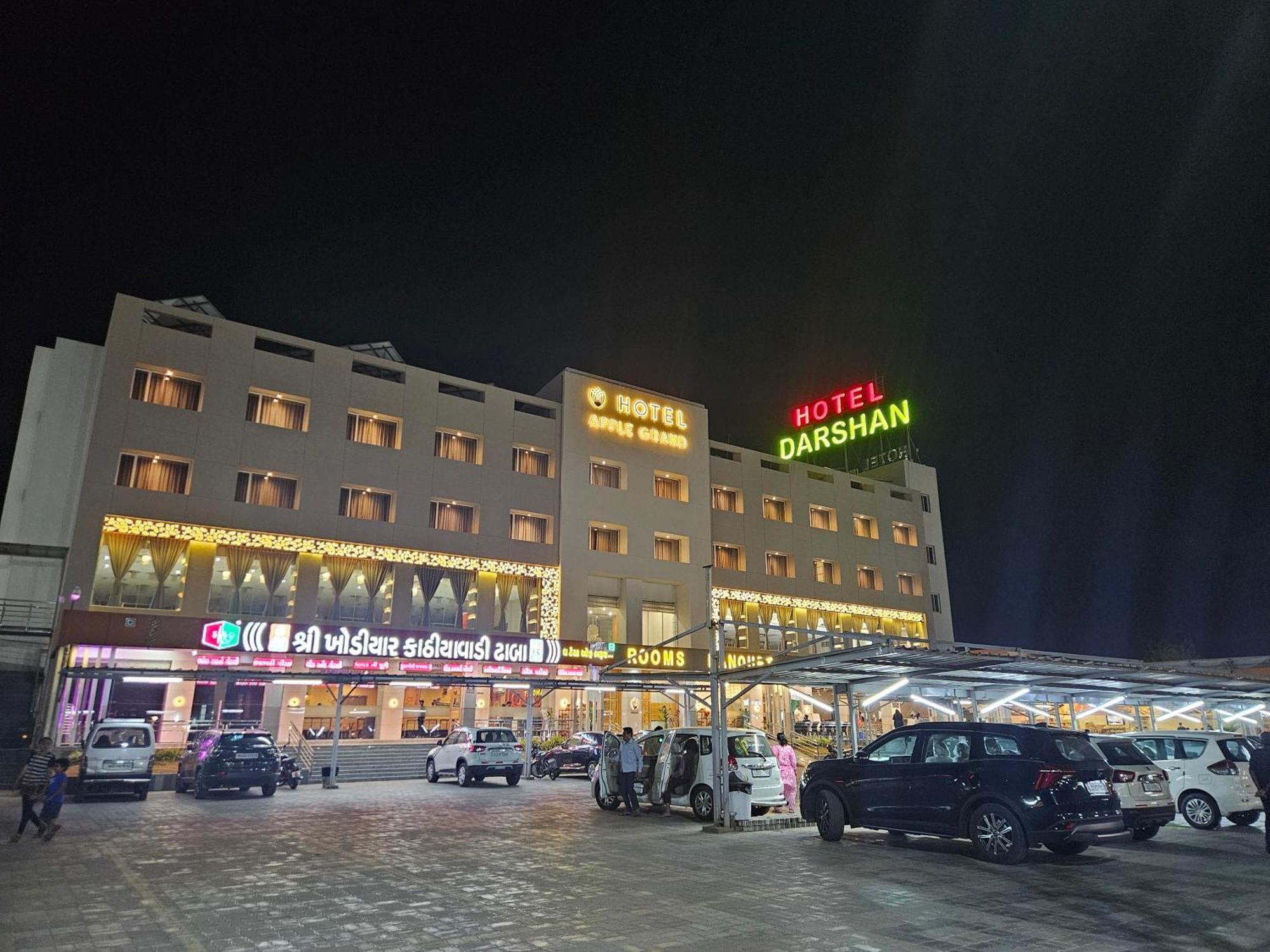 Hotel Grand Darshan Vadodara Eksteriør bilde