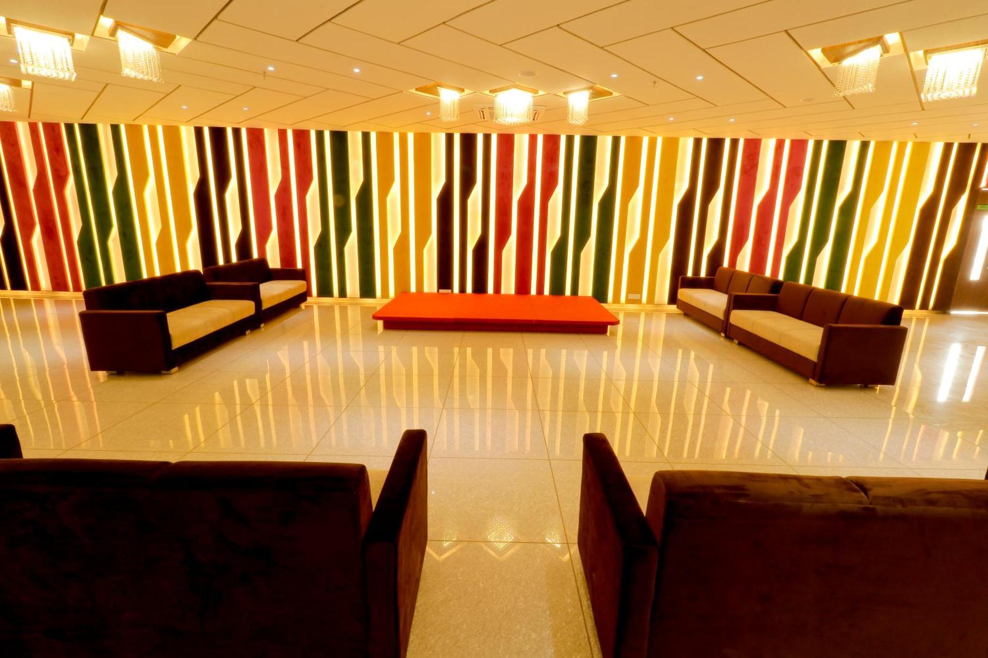 Hotel Grand Darshan Vadodara Eksteriør bilde